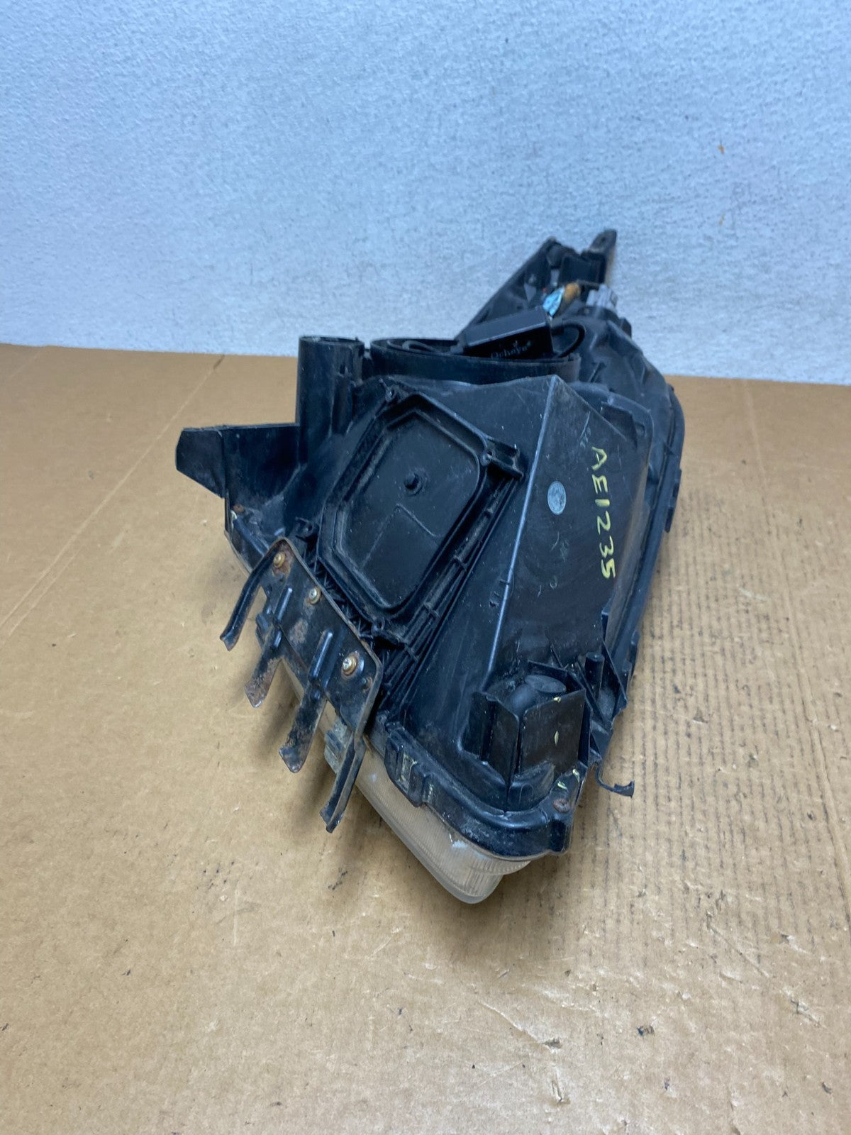 2006-2009 Toyota Prius Left Driver LH Side Blue Headlight Halogen AE1235 DW6