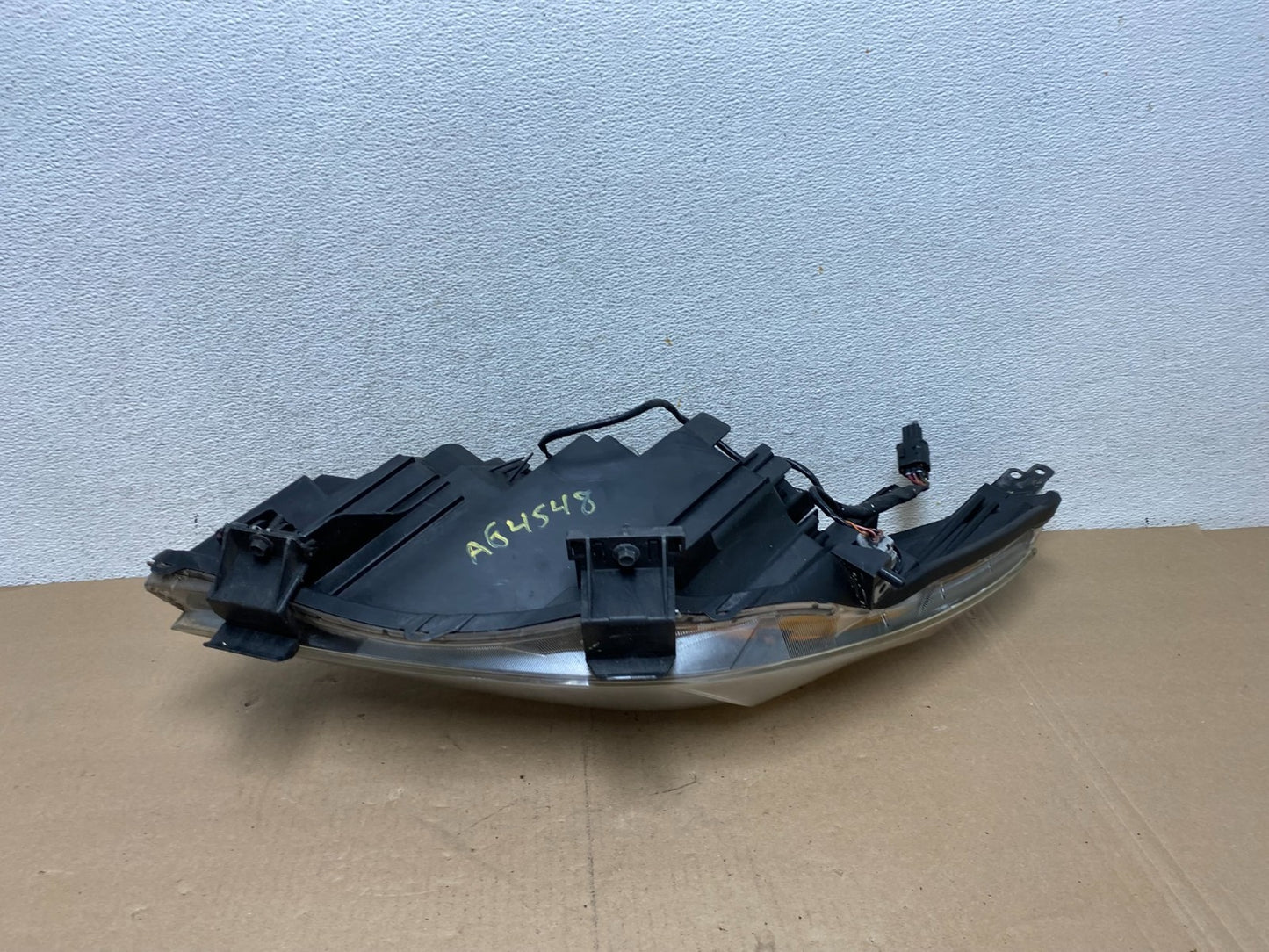 2010 - 2013 Mazda 3 Halogen Right Passenger Rh Side Headlight AG4548 DW7