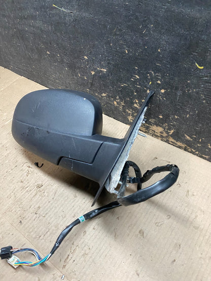 2010-2014 Chevrolet Tahoe Silverado Suburban Right Turn Signal Mirror X8011 DG1