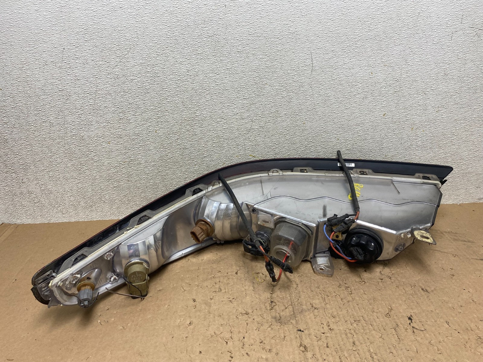 1997 - 1998 Lincoln Mark VIII 8 Right Passenger RH Side Headlight Oem r6615 DG5