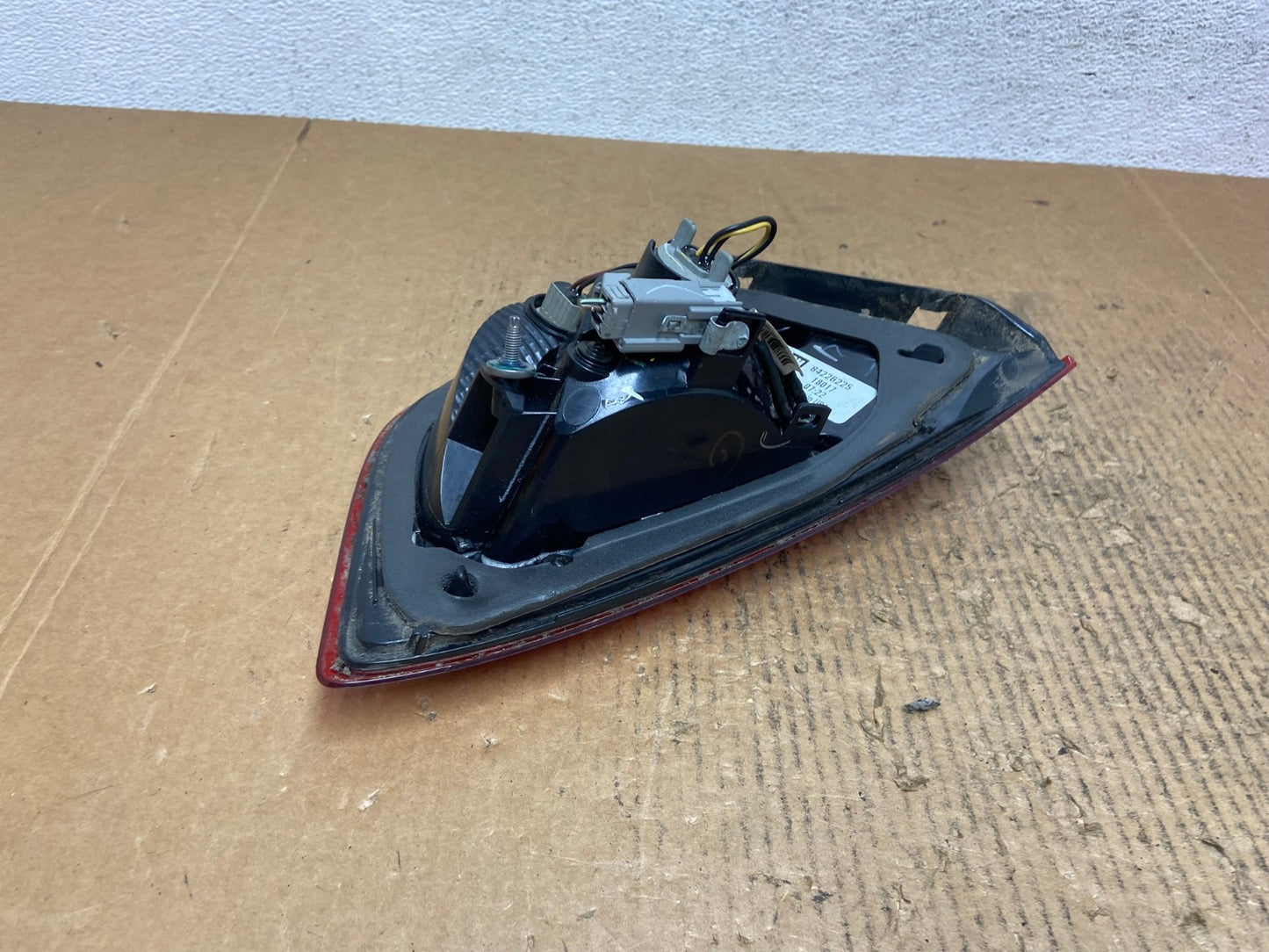 2016 2017 2018 Chevrolet Cruze Right Passinger RH Inner Tail Light AE1649 LK4