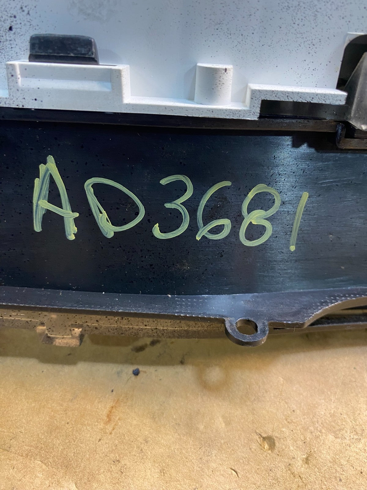 1999 - 2001 Ford F150 F-150 Speedometer Cluster Gauge AD3681 DG6