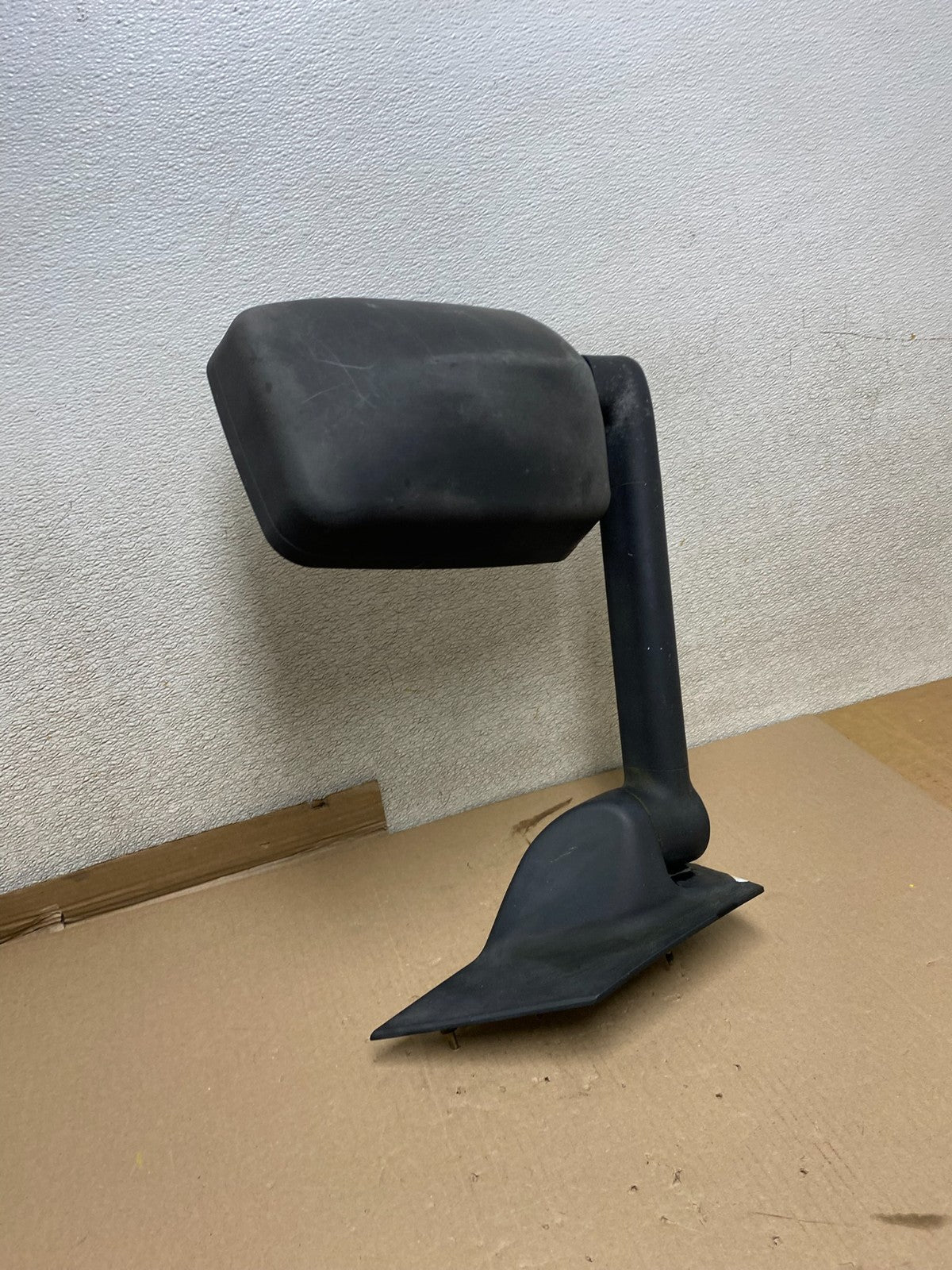 2003 to 2017 Chevrolet Express Savana Left Driver LH Side View Mirror U0949 DG2