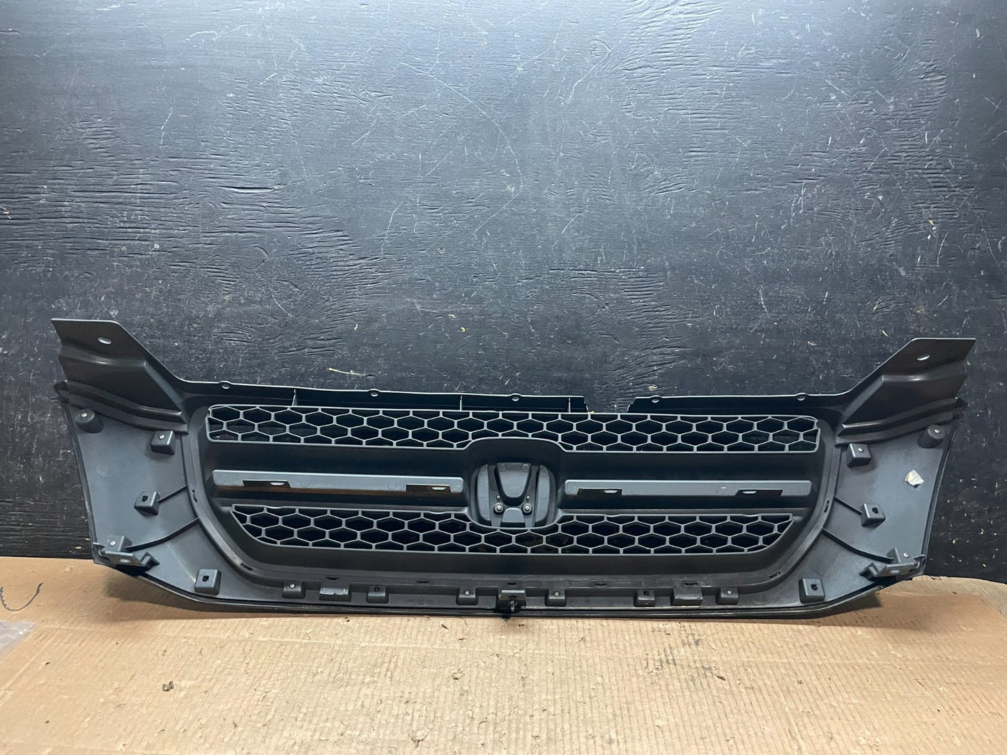 2003 2004 2005 Honda Pilot Front Upper Grill Grille Oem Y6428 DG7