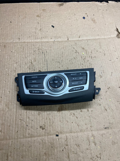 2009-2014 Nissan Murano AM FM Radio CD Control Panel Y5379 DG0