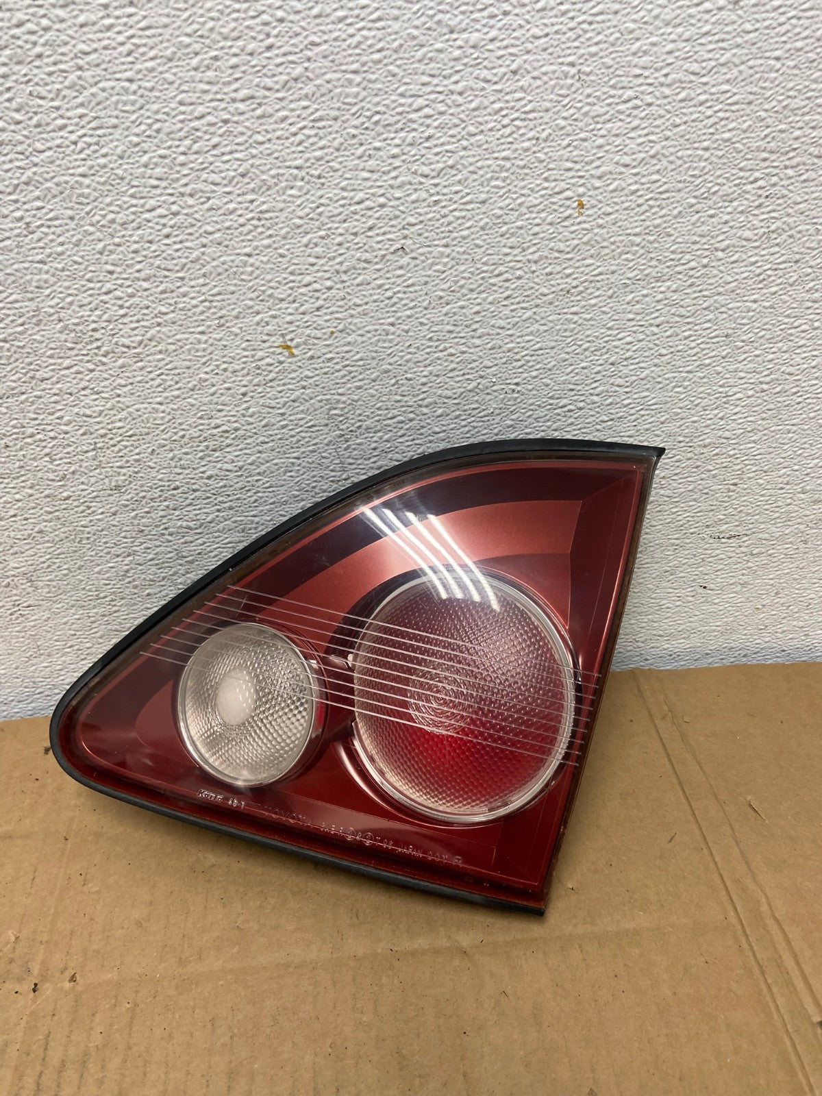 1999 - 2001 Lexus RX300 Right Passenger Side Rear Inner Tail Light AD0816 LK0