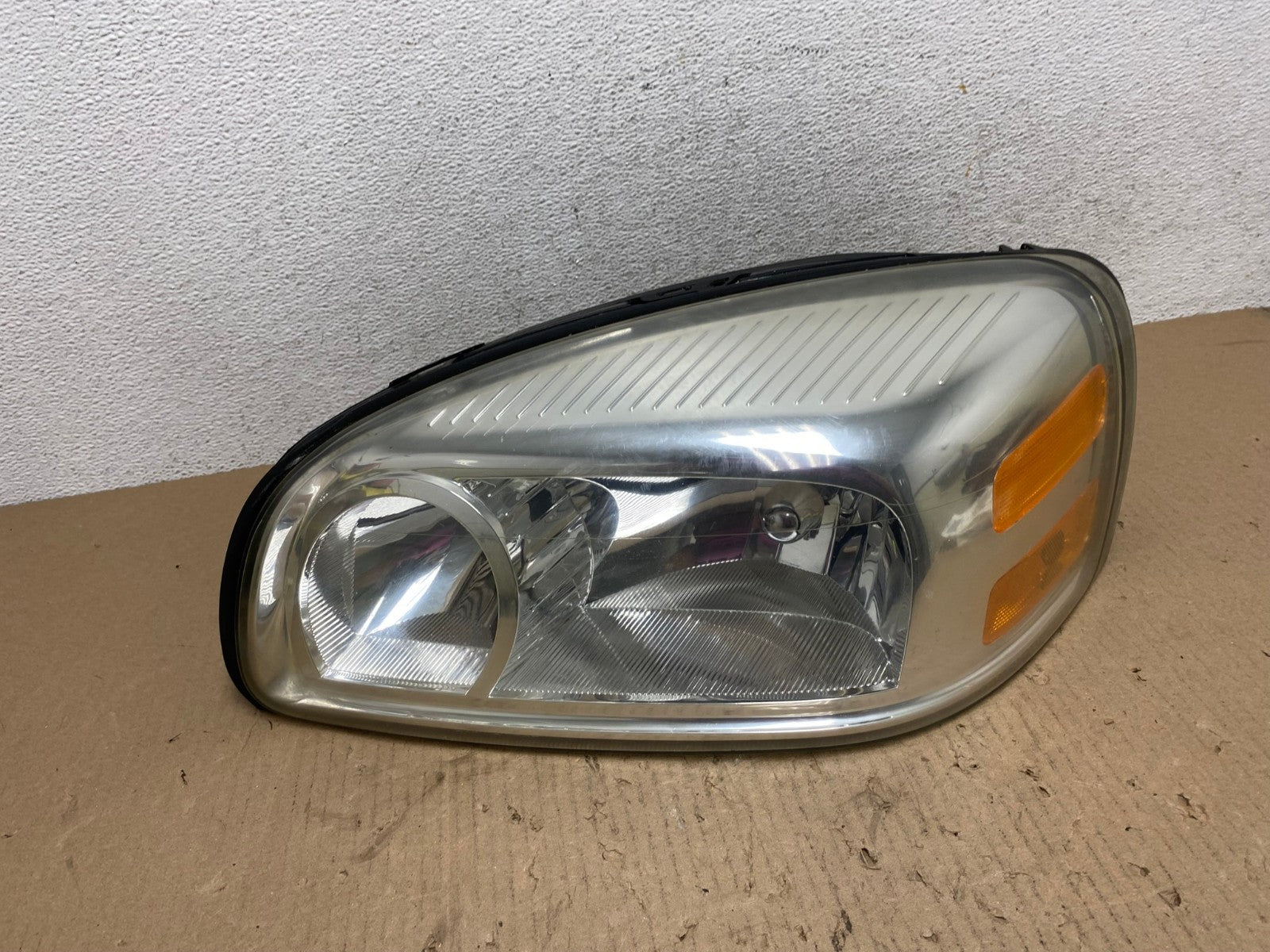 2005 - 2009 Pontiac Montana / Uplander Left Driver LH Headlight AE8806 LK0