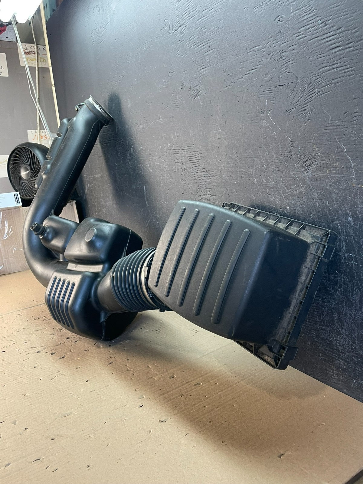 2011 - 2013 Dodge Durango 3.6L Resonator Air Intake Tube AE0750 DG1