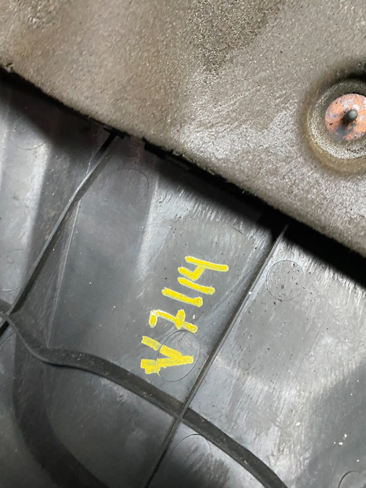 2011  - 2015 Kia Optima Sonata 2.4L  Engine Motor Cover V7114 DG9