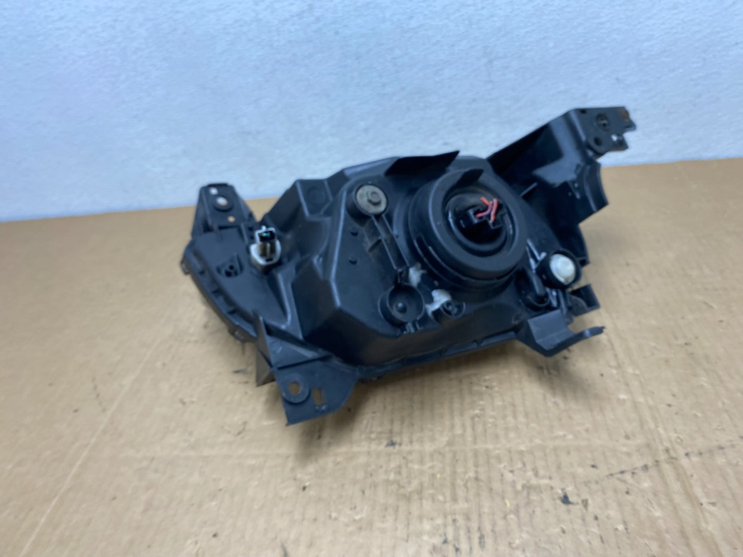 2002 - 2003 Mazda Mpv Left Driver LH Headlight AC7761 DW6
