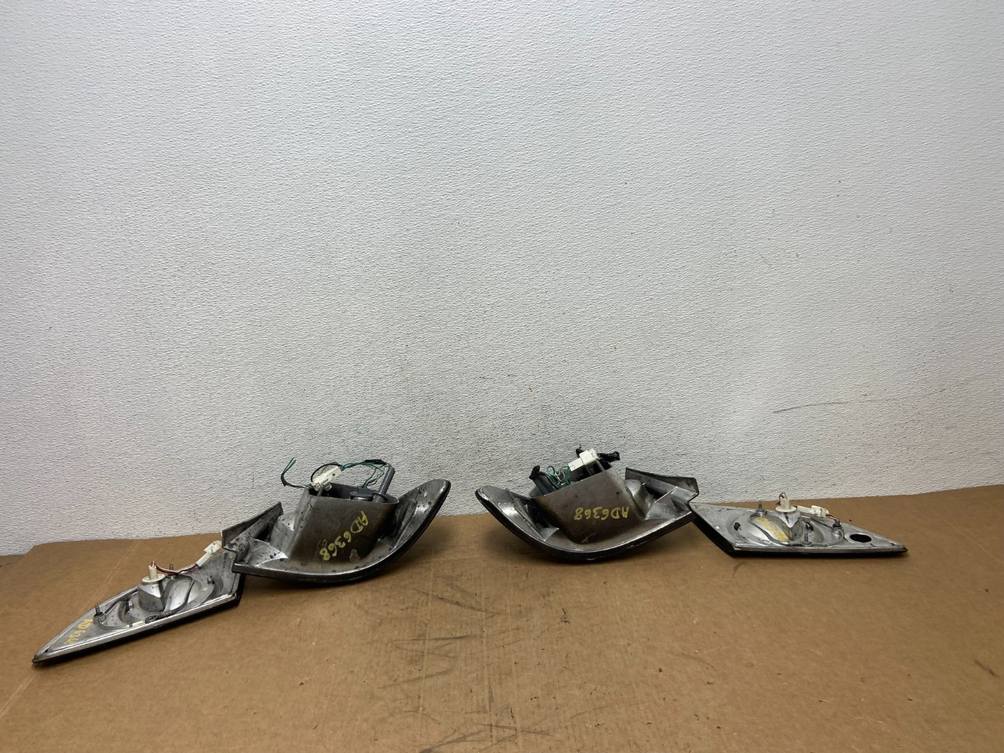 1998 to 2002 Toyota Corolla Left+Right Set Black Tail lights ad6368 DG7