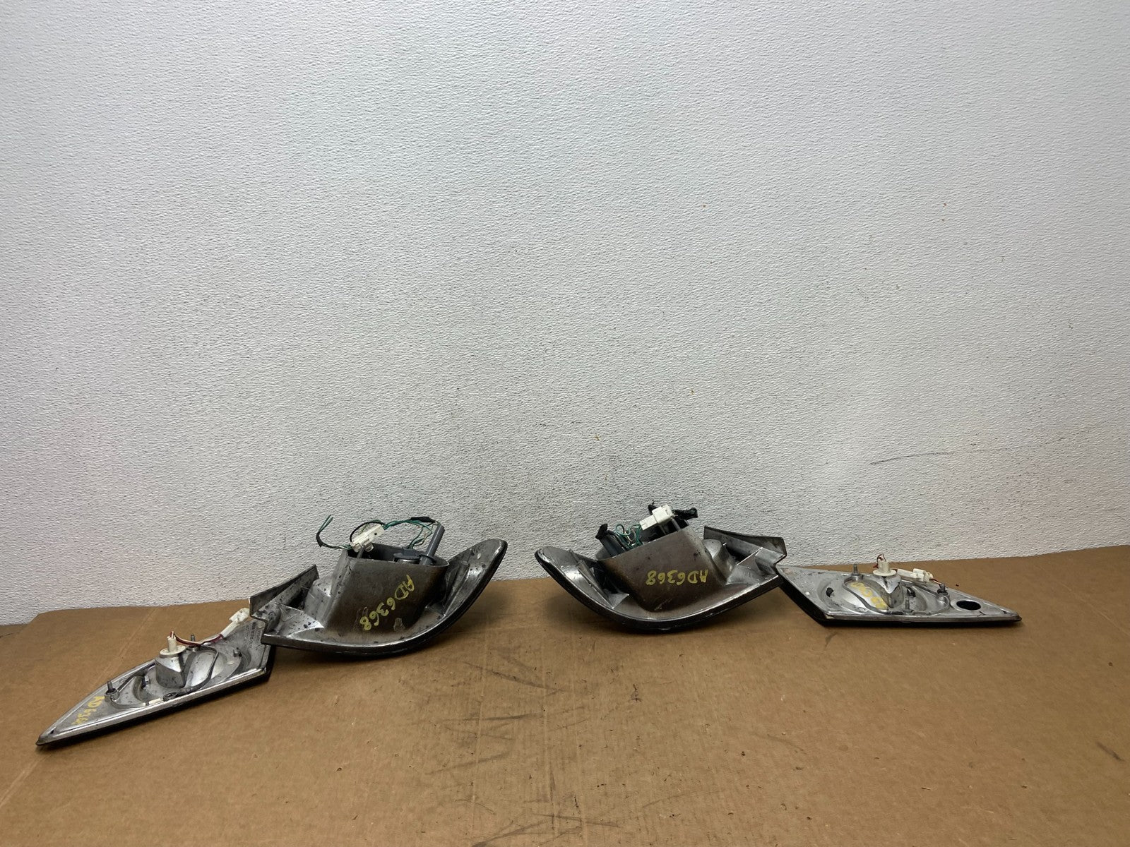 1998 to 2002 Toyota Corolla Left+Right Set Black Tail lights ad6368 DG7