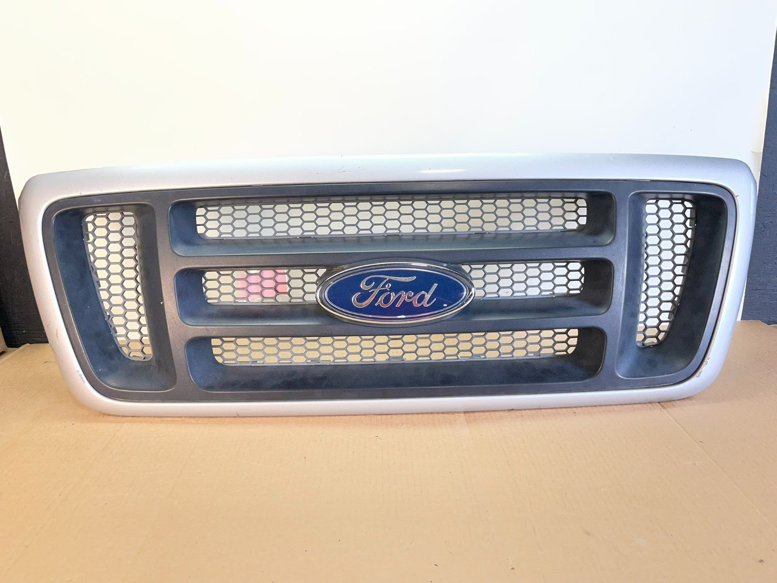 2004 to 2008 Ford F150 F-150 Front Upper Grill Grille ah0071 DG0