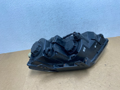 2009 2010 2011 Kia Borrego Right Passenger Side Halogen Headlight AE3170 DW5