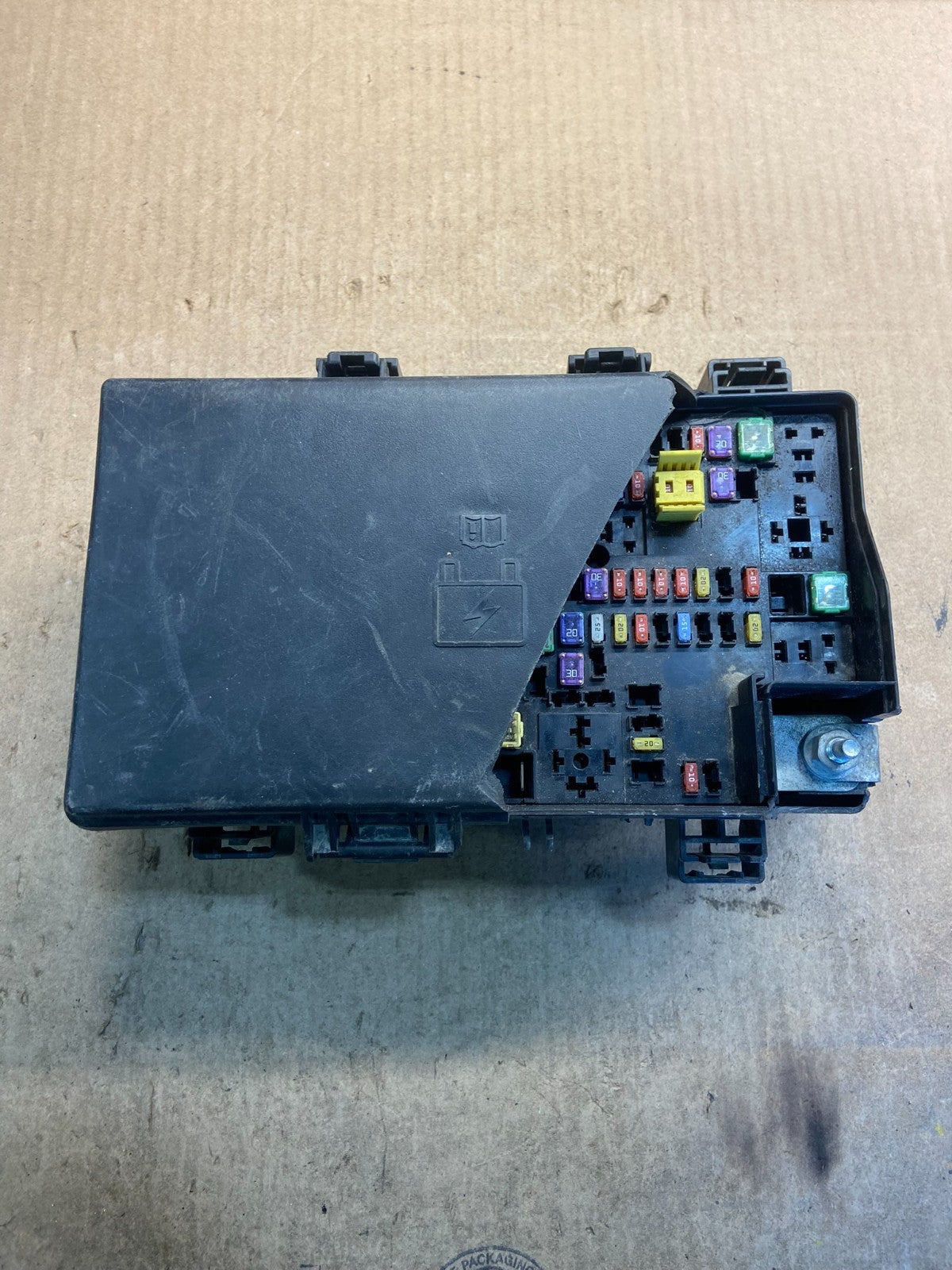 2015 2020 Dodge Ram 1500 Totally Integrated Power Module Fuse Box  Z8685 DG3