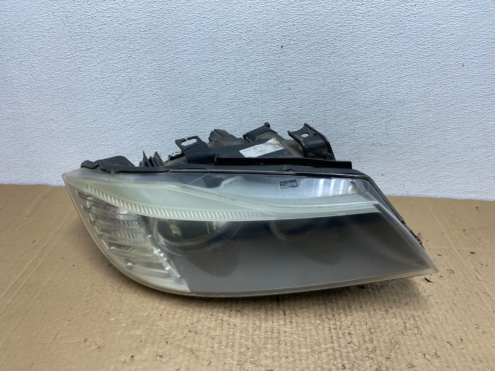 2009-2011 BMW 3 Series 328i 4/D Sedan Headlight Halogen Right Passenger AC41470