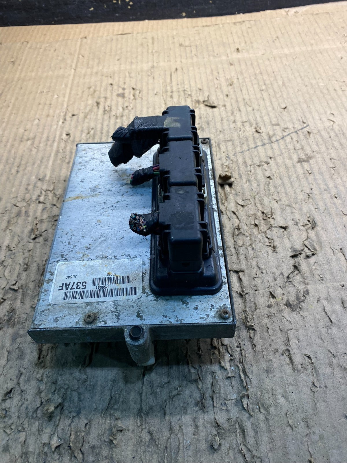 1998 Jeep Grand Cherokee 4.0 ECU ECM Engine computer module p56041537af Y1186 DG2