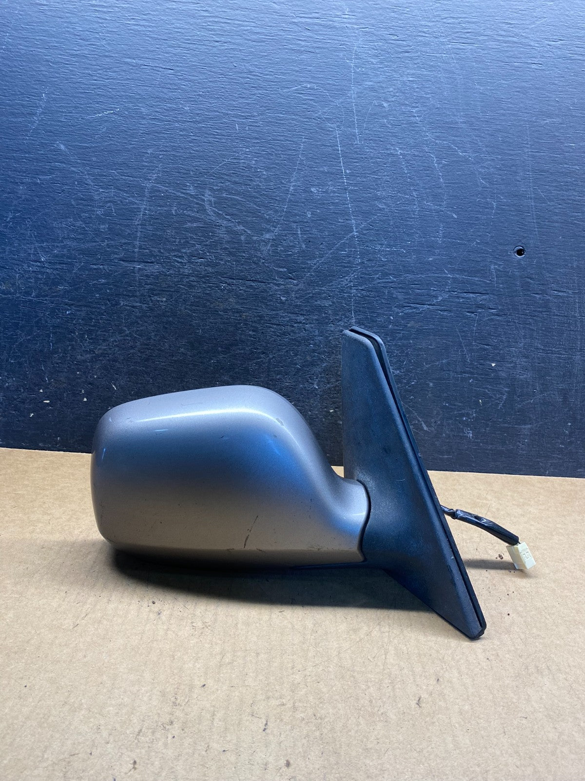 2004 to 2006 Scion XB Right Passenger Side View Door Mirror AH7136 DW0