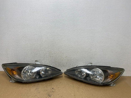 2002 2003 2004 Toyota Camry Left+Right Set Side Halogen Headlights AG2367 DW0