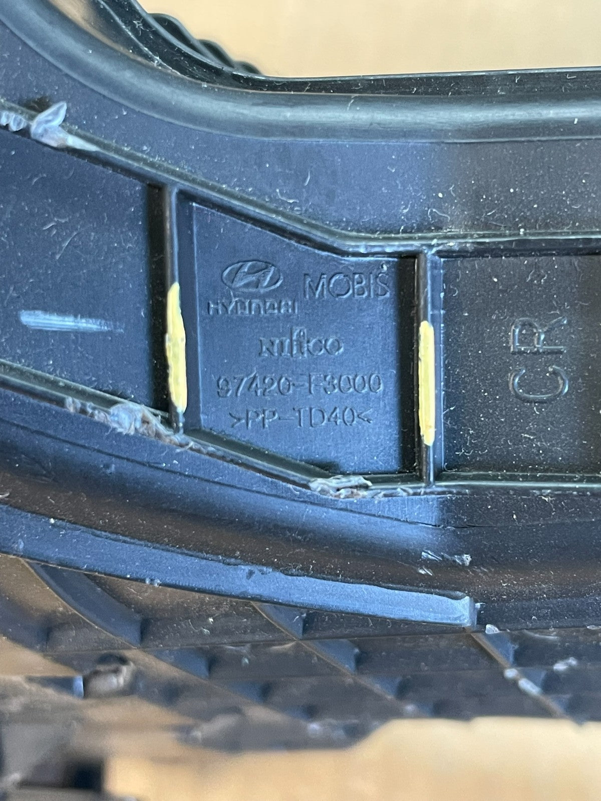 2017-2019 Hyundai Elantra Center Radio Climate Control Air Vent Bezel AF3659 DW6