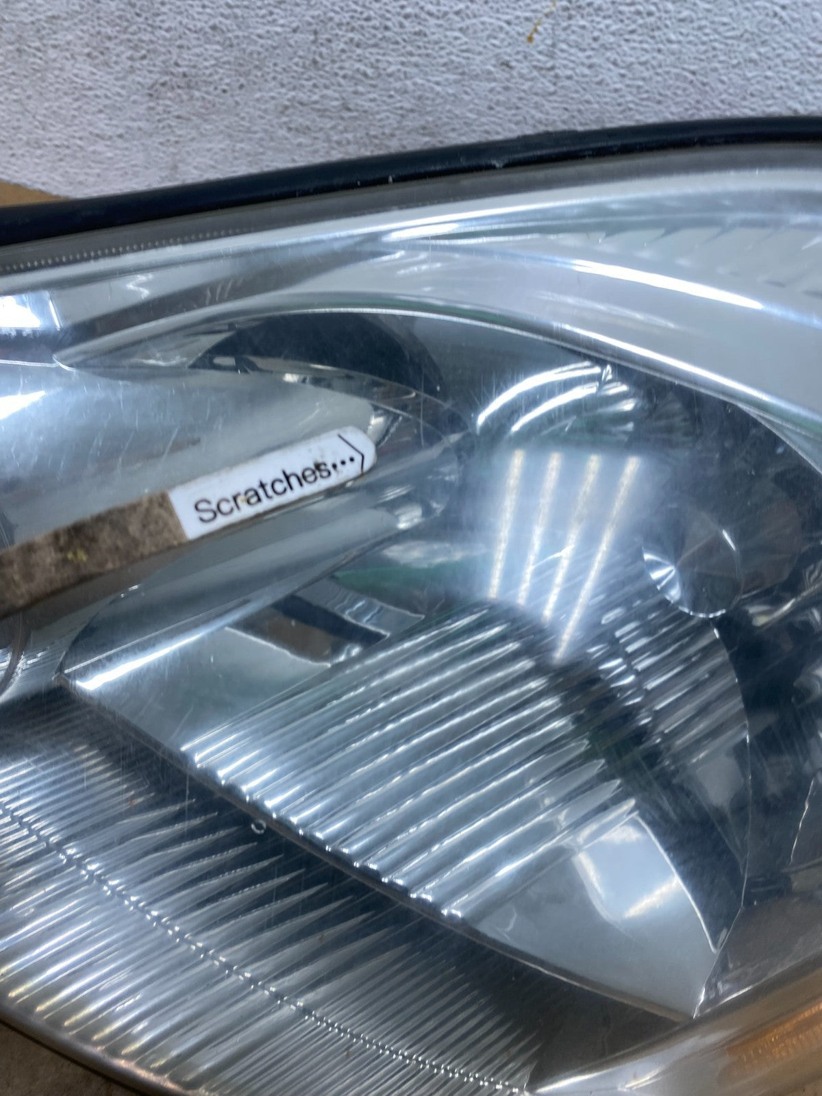 2004-2005 Toyota Sienna Left Driver LH Side Halogen Headlight DEPO AD6249 DW3