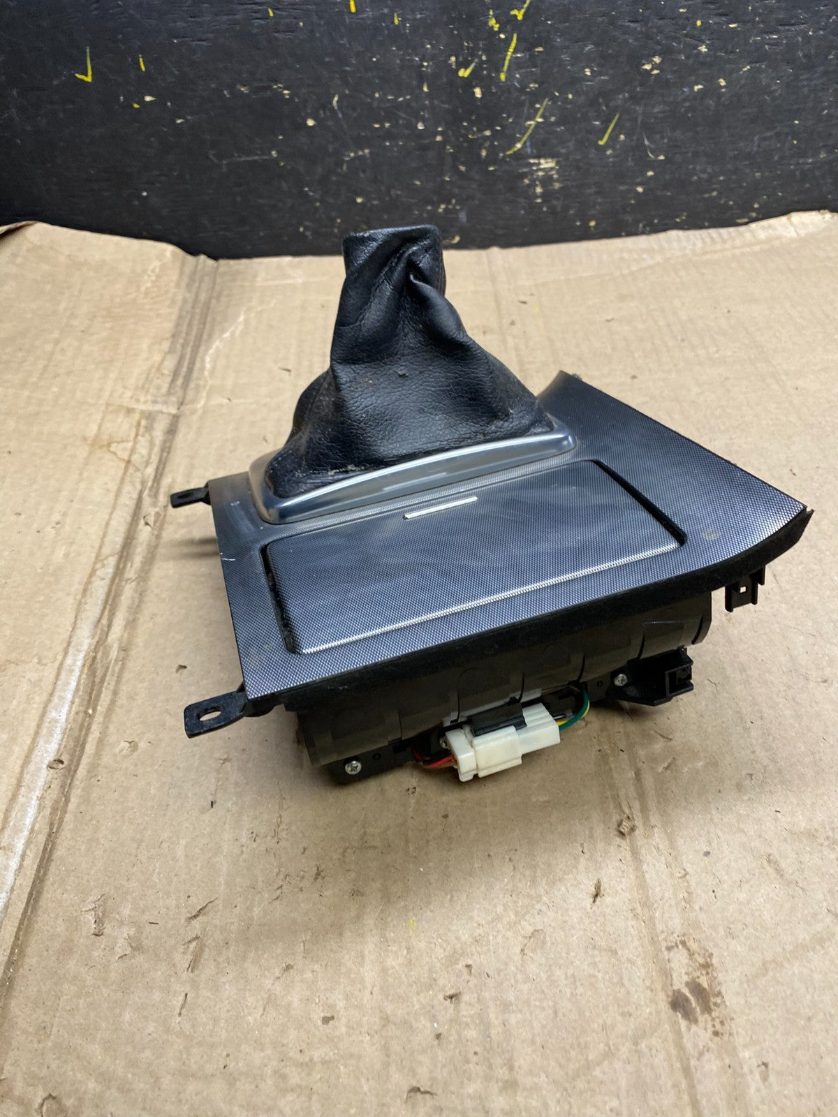 2006 to 2010 Infiniti M35 Center Console Gear Shifter Floor Bezel OEM x5724 DG2