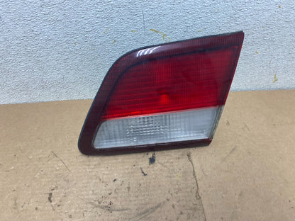 1997 1998 1999 Nissan Maxima Right Passenger RH Inner Tail Light Oem P5143 DW0