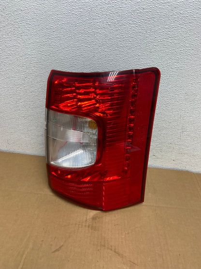 2011-2016 Chrysler Town and Country Right Passenger RH Tail Light AD2414 LK0