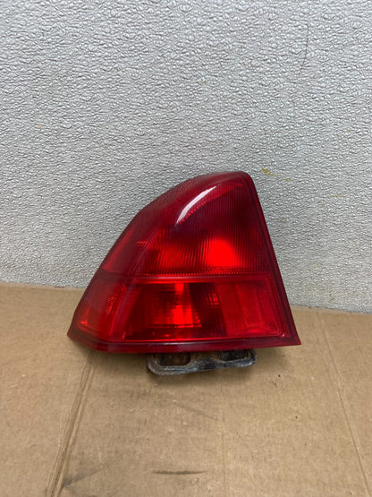 2001 2002 2003 Honda Civic Sedan Left Driver Lh Tail Light OEM AA1136 DW0