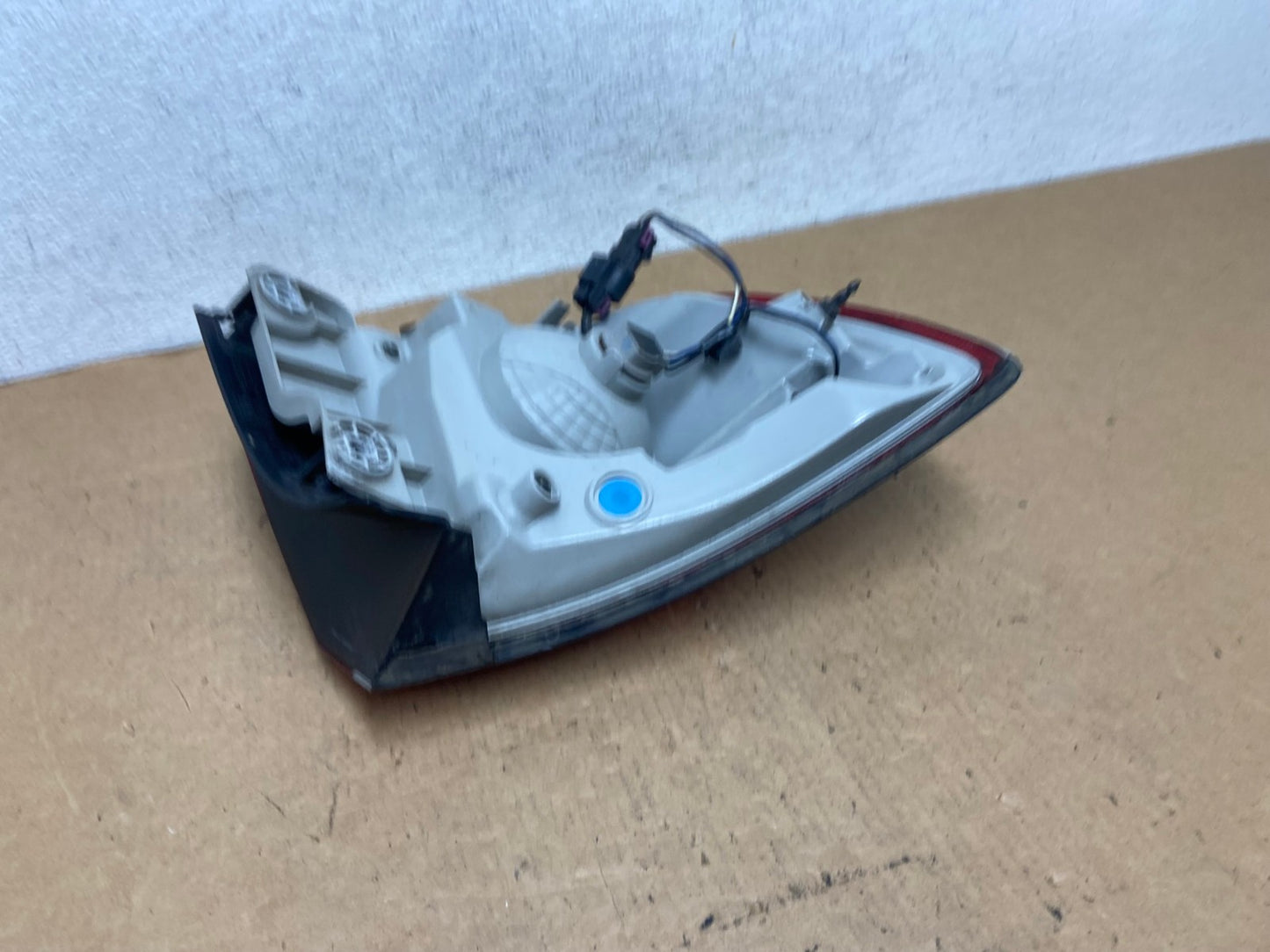 2008-2012 Buick Enclave Right Passenger Rh Tail Light AD4718 LK3