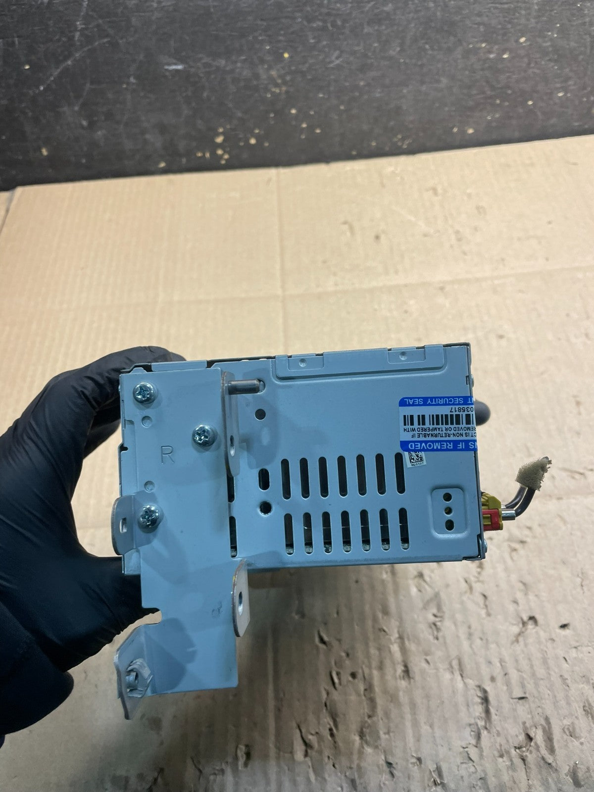 2013 to  2015 Lincoln Mkt Am Fm Cd Player Radio Receiver X8455 DG1