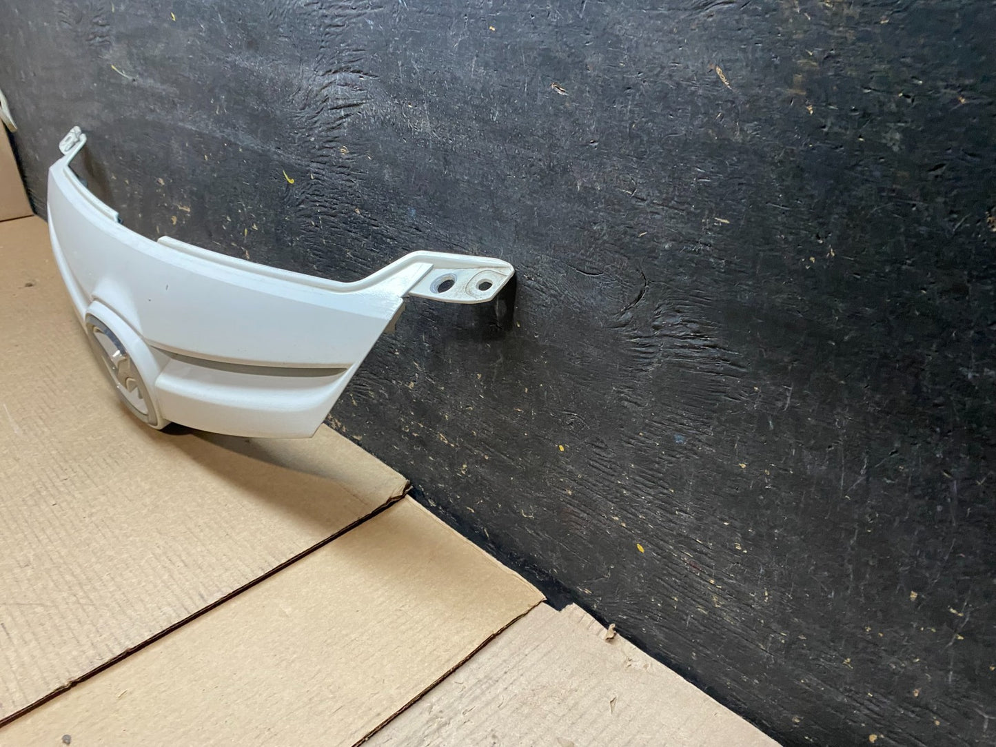2006 2007 2008 Mazda Mazda 6 Front Grille Grill OEM V6994 DG1