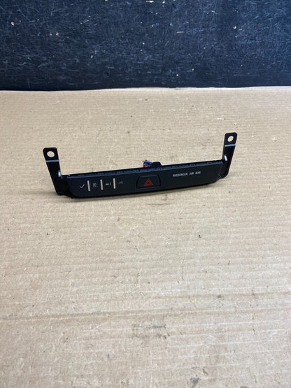 2013 - 2017 GMC Acadia Center Dash Hazard Warning Switch AH1468 DG0