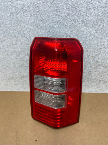 2008-2016 Jeep Patriot Right Passenger Rh Side Tail Light AE2979 LK0
