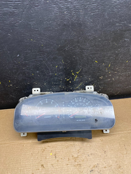 1998 1999 2000 Toyota Sienna Speedometer Cluster Gauge OEM W9588 DG0