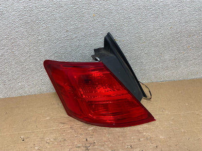 2014 to 2018 Ford Taurus Interceptor Left Driver LH Tail Light OEM AB4694 LK0