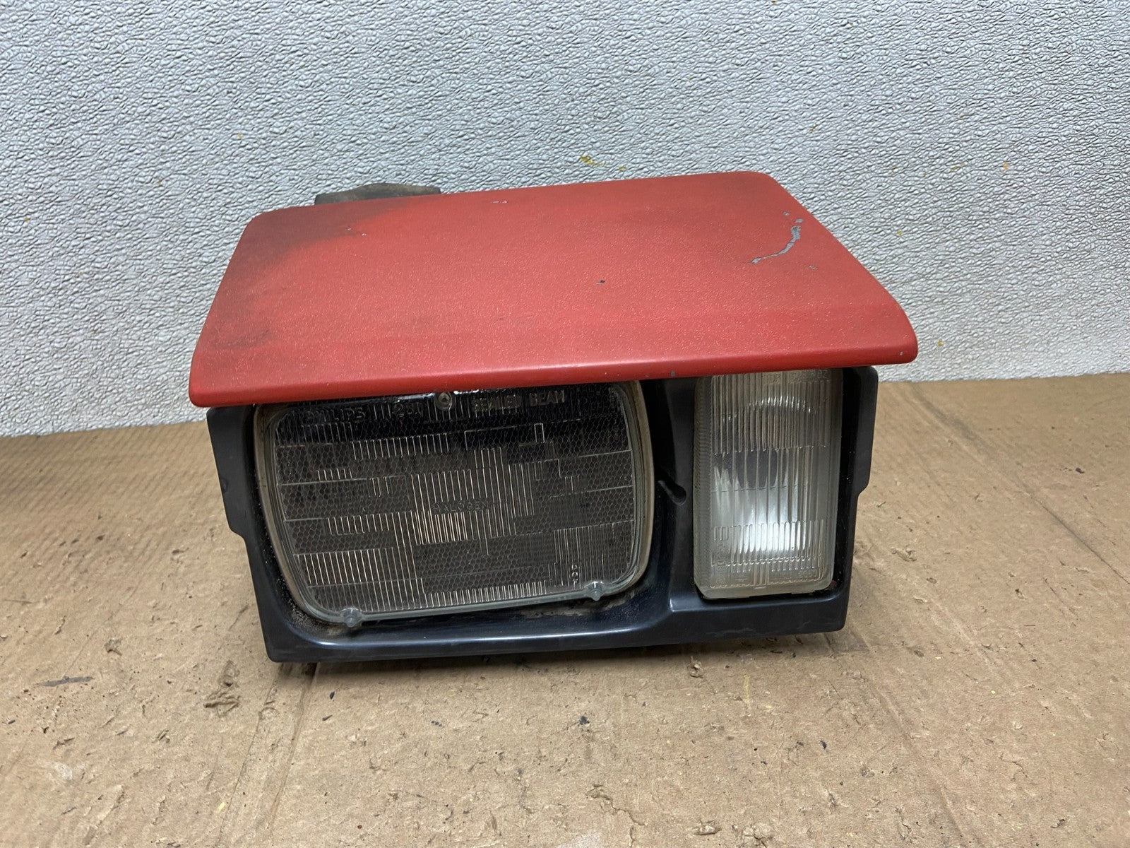1984 to 1986 Nissan 300ZX Right Passenger Side Halogen Headlight OEM AA7094 DG0