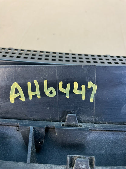 1999-2005 Volkswagen Jetta Front Upper Grille Grill Chrome ah6447 DG5