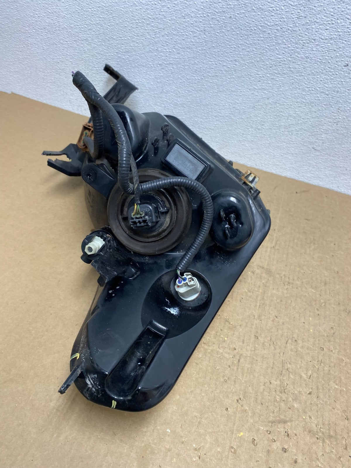 2008 2009 2010 2011 Ford Focus Left Driver Lh Headlight Halogen AC1345 DW11
