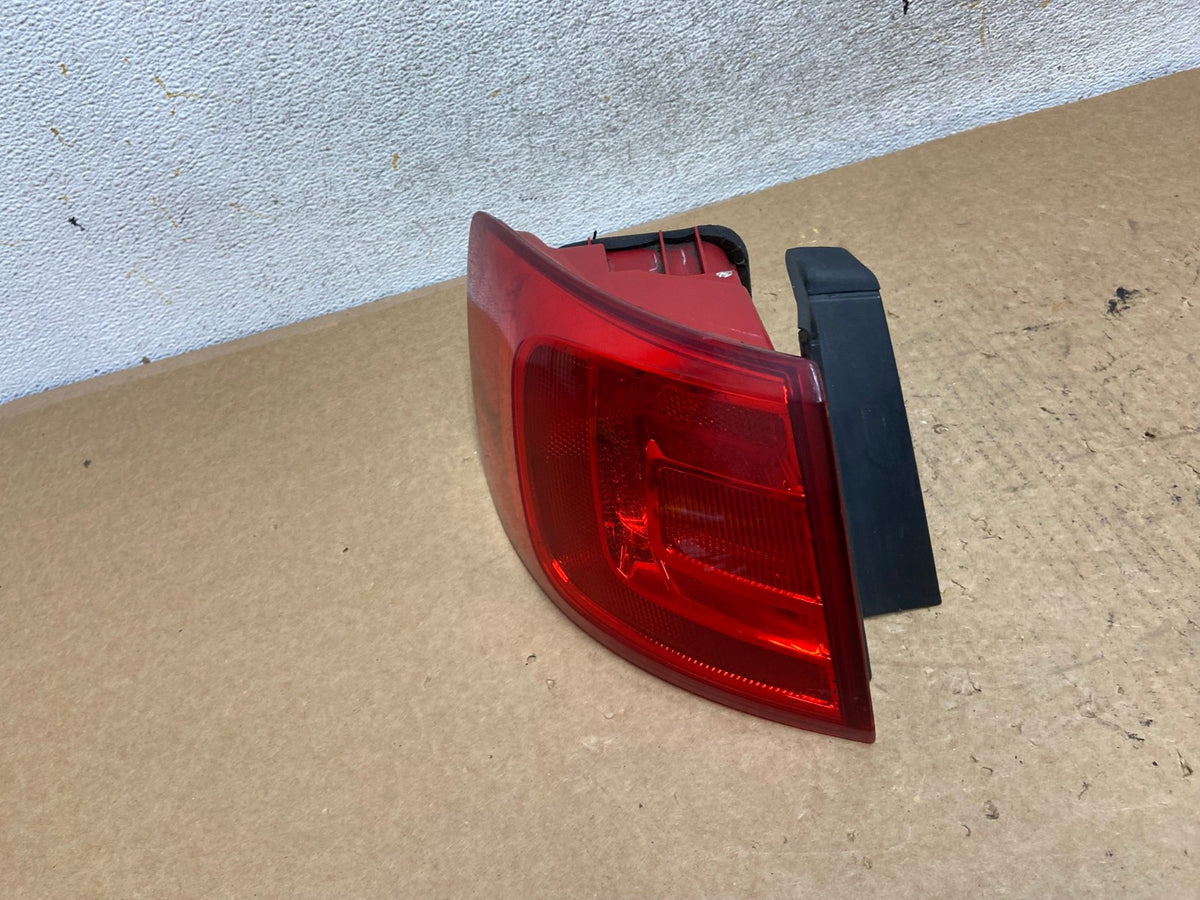 2011 to 2014 Volkswagen Jetta Left Driver LH Side Tail Light AI3519 LK1
