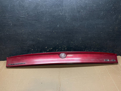 2000 to 2004 Cadillac Seville SLS Rear 3rd Break Light LID Trunk Z5736 DG0