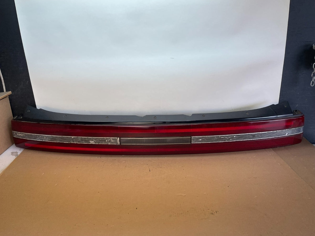1989 to 1996 Buick Century Center Trunk Tail Light AI4222 DG0