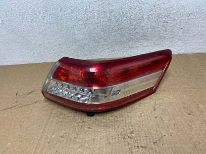 Led Trim 2010-2011 Toyota Camry Right Passenger Side Tail Light AG1187 LK0