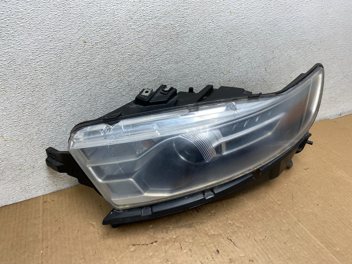 2013 to 2019 Ford Taurus Left Driver LH Side Headlight Halogen AI8949 DW2