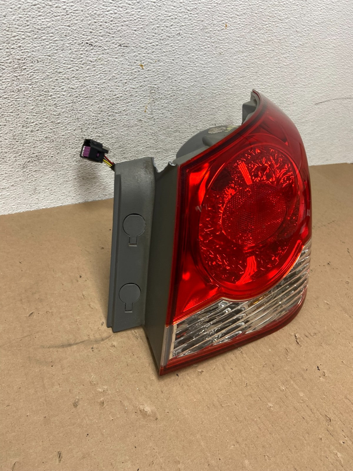 2011 2012 2013 2014 Chevrolet Cruze Right Passinger RH Side Tail Light AD6490 DW2