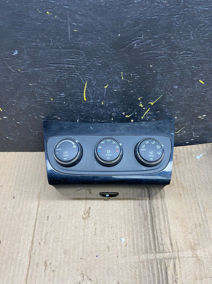 2011-2014 Chrysler 200 Heater AC Climate Switch Temperature Control X1911 DG0