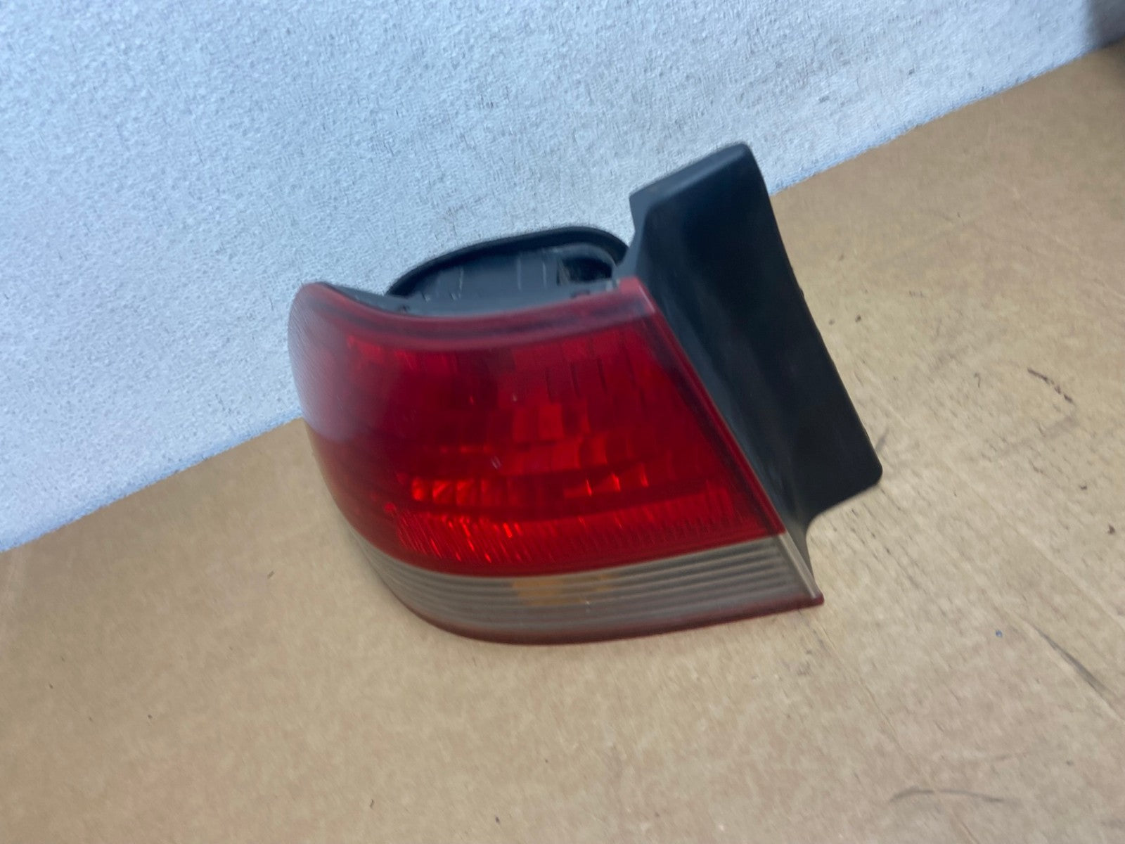 2001 to 2002 Honda Accord Sedan 4door Left Driver LH Tail Light AD5430 LK1