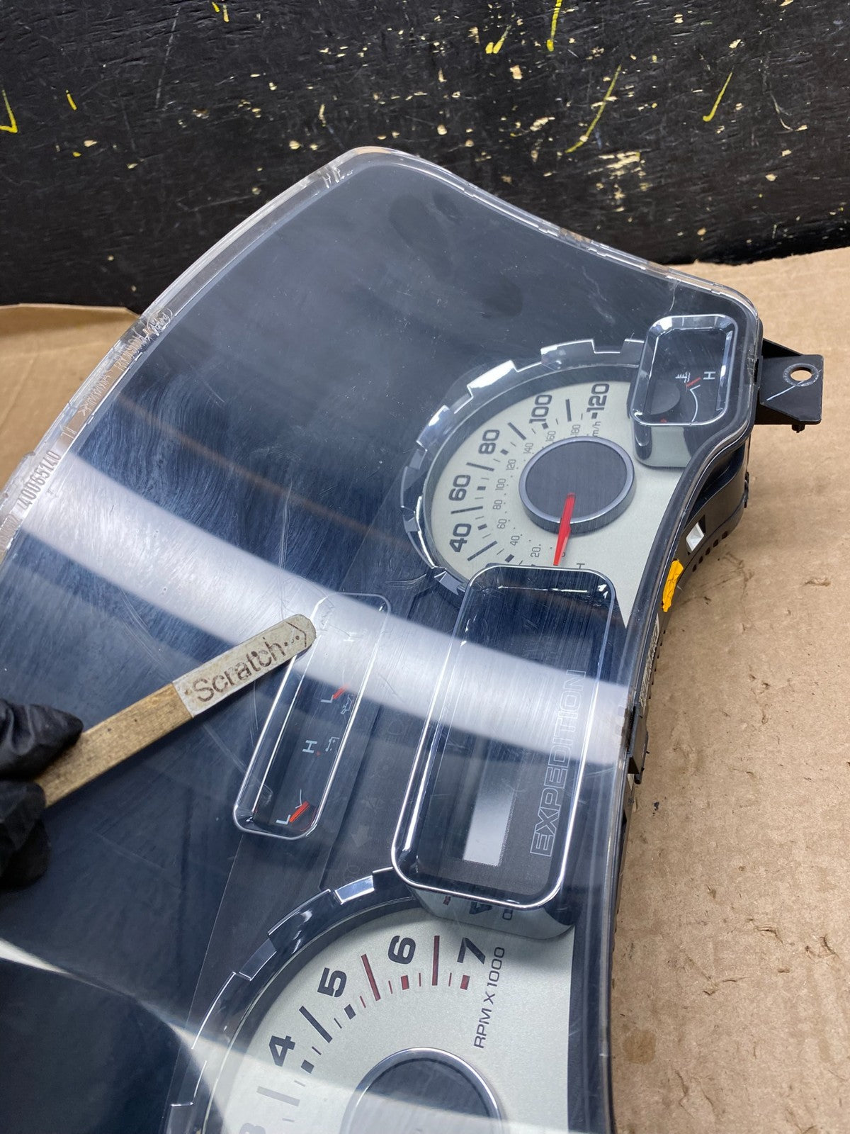 2007 2008 Ford  Expedition Speedometer Cluster Gauge OEM z1761 DG1