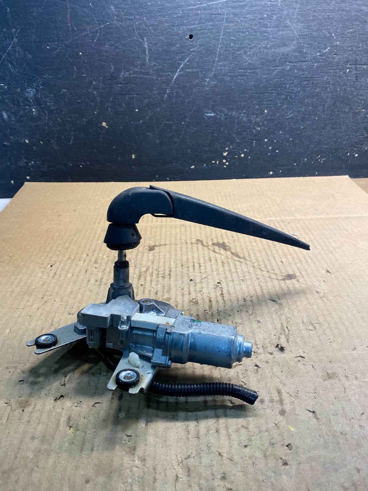 2009-2017 Infiniti FX35 FX50 Rear Liftgate Back Window Wiper Motor OEM Z4768  DG0