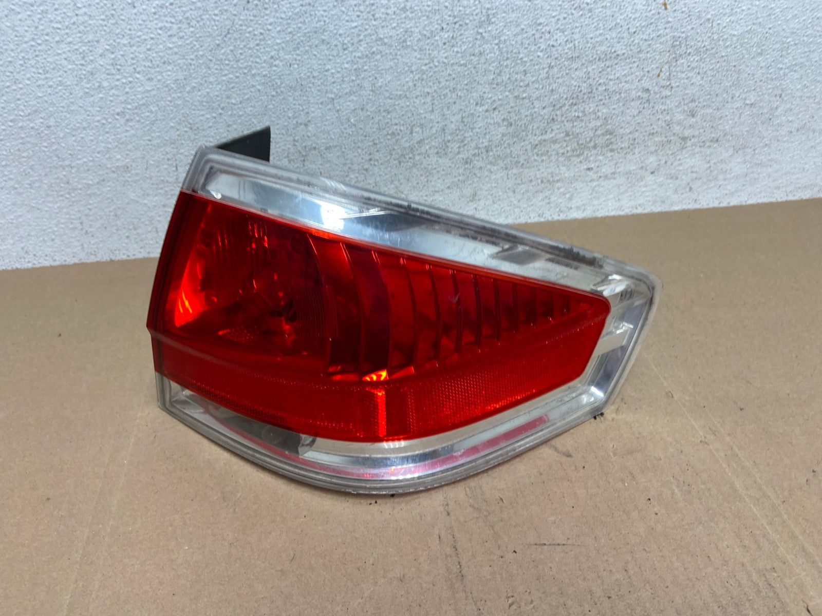 2008 2009 2010 2011 Ford Focus Sedan Right Passenger Tail Light AE6649 LK0